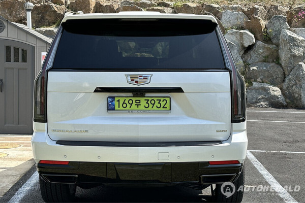 지난 24일, 서울과 강원도 일대에서 5세대 부분변경 캐딜락 