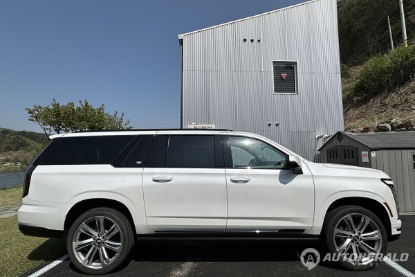 지난 24일, 서울과 강원도 일대에서 5세대 부분변경 캐딜락 