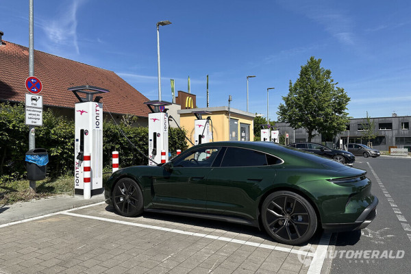 포르쉐 타이칸 터보(오토헤럴드 김훈기 기자)