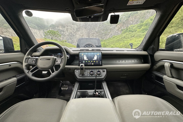 랜드로버 디펜더 옥타(오토헤럴드 김훈기 기자)