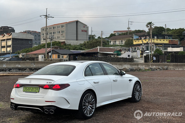 메르세데스-AMG E 53 하이브리드 4메틱 플러스(오토헤럴드 김훈기 기자)
