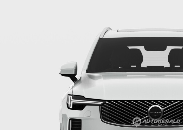 부분변경 볼보 XC90 프론트 그릴에 새롭게 적용된 메시 인서트. (볼보자동차 코리아)
