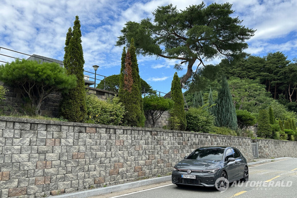 폭스바겐 골프 GTI 외관 디자인(오토헤럴드 김훈기 기자)